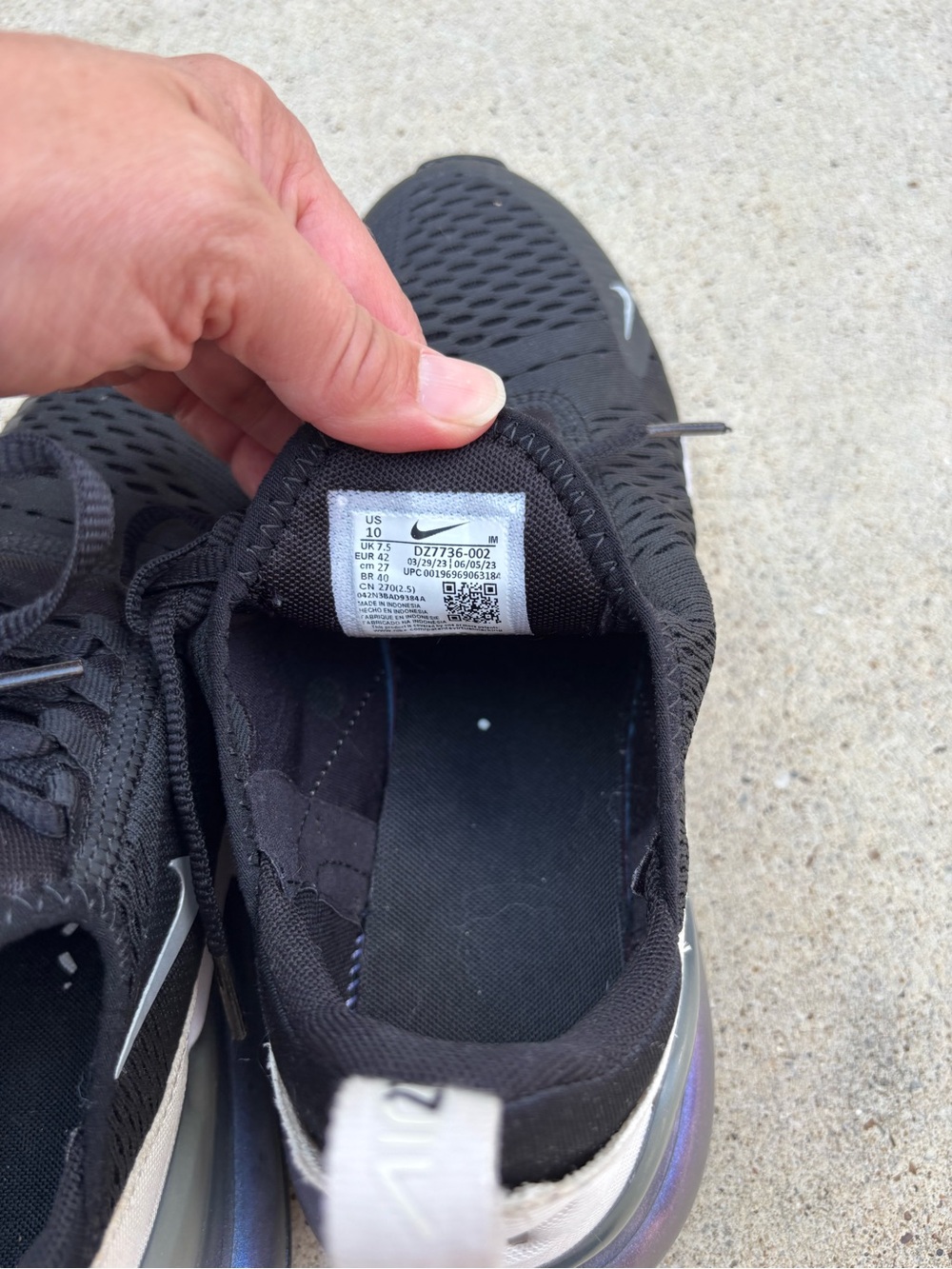 Nike Black/White Air Max 270 Athletic Sneakers - Picture 7 of 8